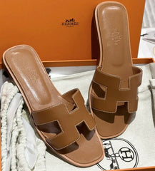 Lumora HM Slides
