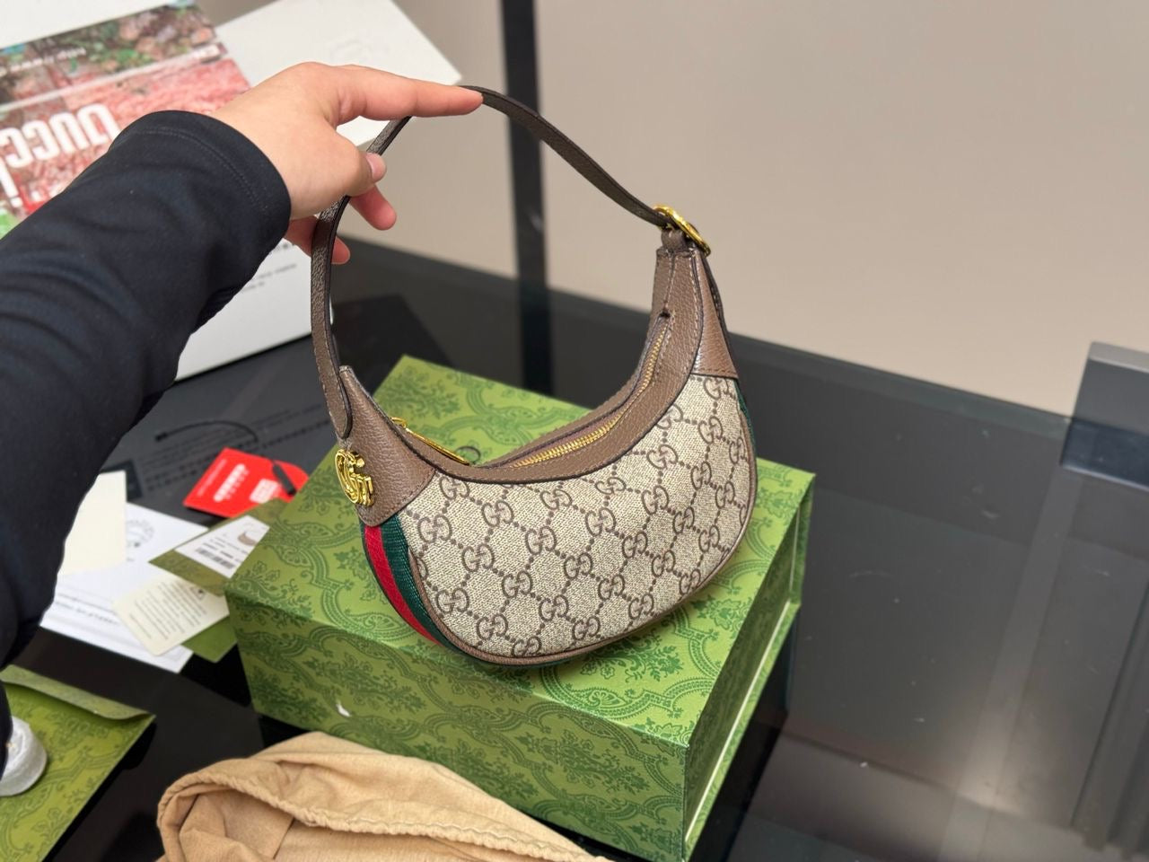 Lumora GG Loop Bag