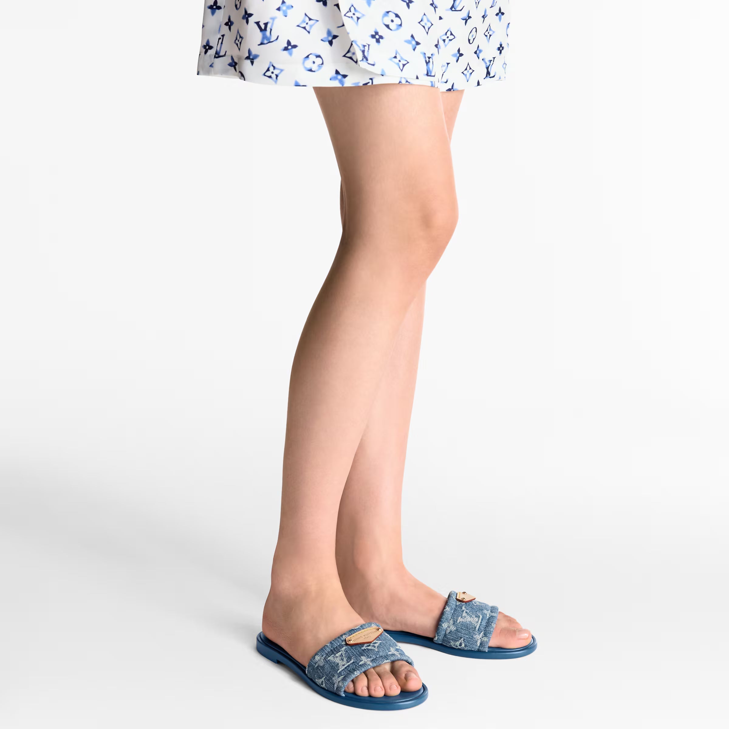 Lumora Lou Slides